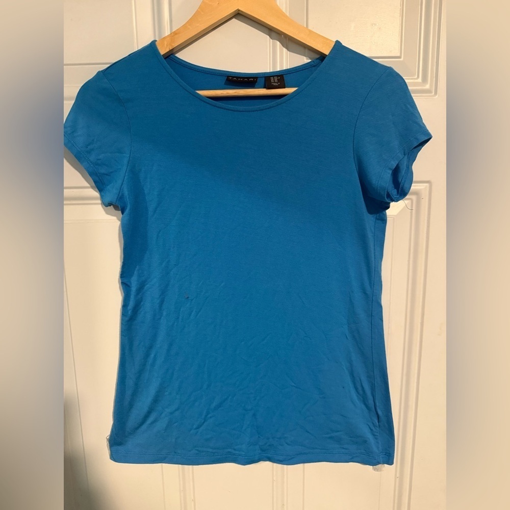 Tahari Vibrant Blue Short Sleeve Tee